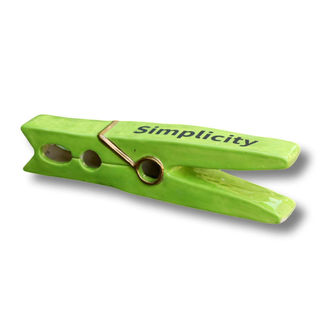 Simplicity Green Handmade Ceramic Clip